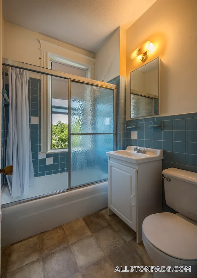 Building Photo - 1144 Commonwealth Ave