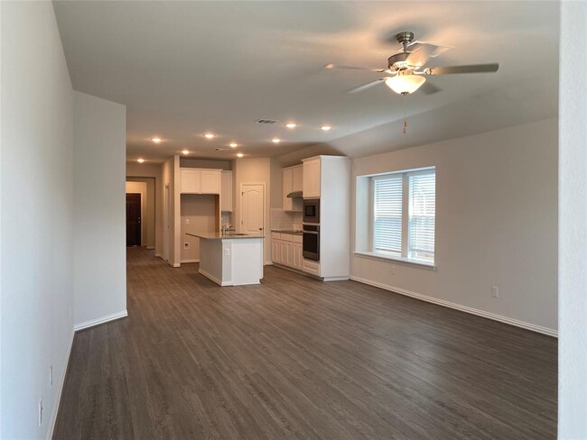 Foto del edificio - 655 Windbrook Dr