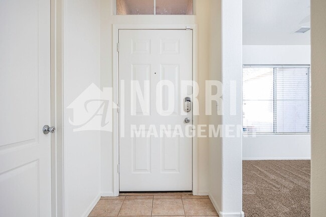 Building Photo - NO HOA in this Amazing Home in Santa Rosa ...