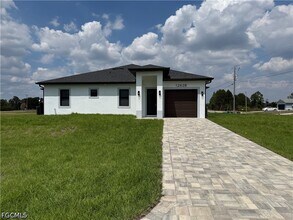 Building Photo - 1262 Best Ave