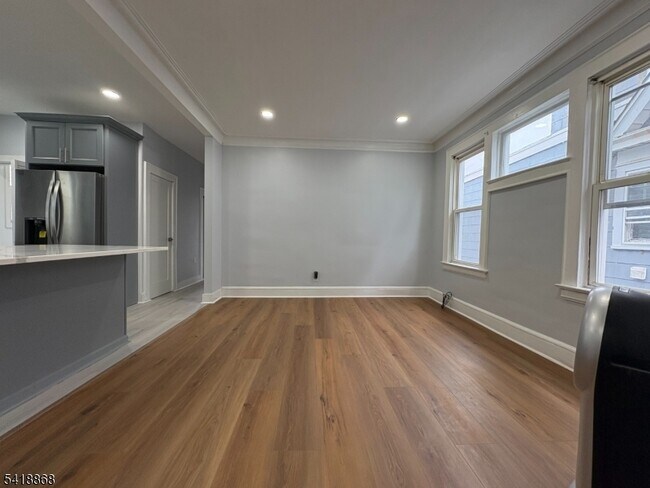 Building Photo - 16 Jacoby St