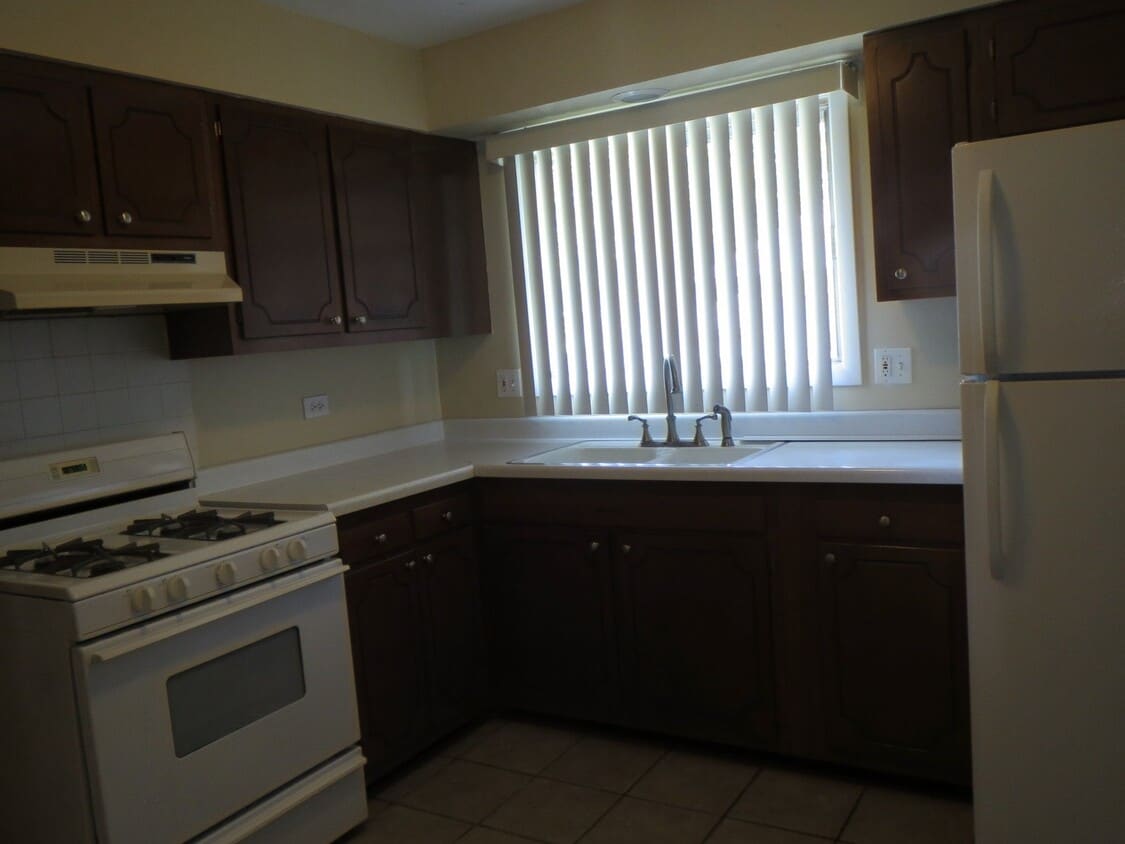 Kitchen - 506 S State St