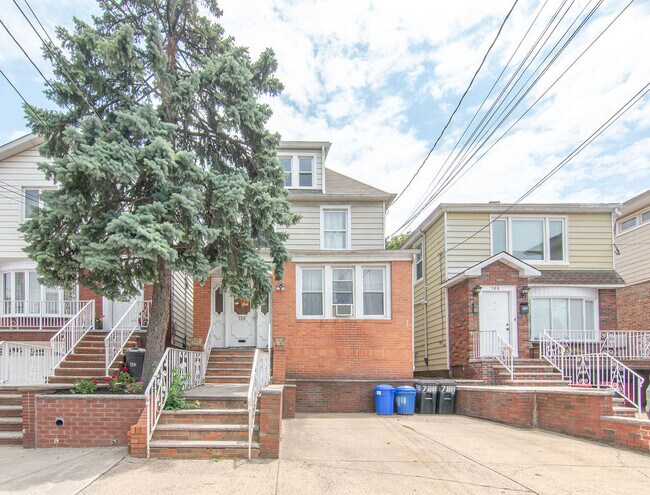 Building Photo - 788 Avenue A