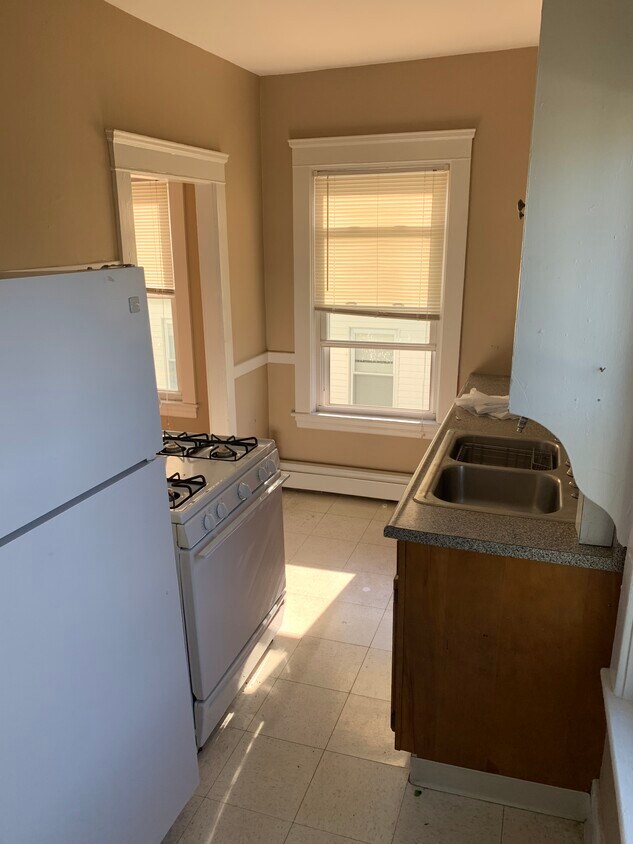 44 John St Unit Apartment 2, Cumberland, RI 02864 Apartments in