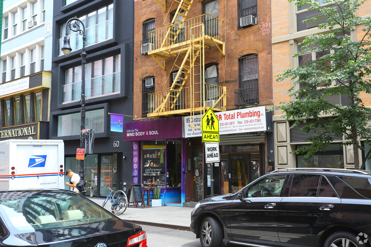 Building Photo - 58 Orchard St