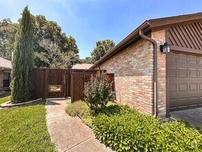 Building Photo - 4221 Spring Meadow Ln