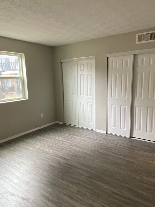 Eastwood Oaks Apartments Apartments in Hilliard, FL