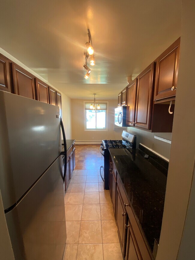 Building Photo - 3000 7th St NE