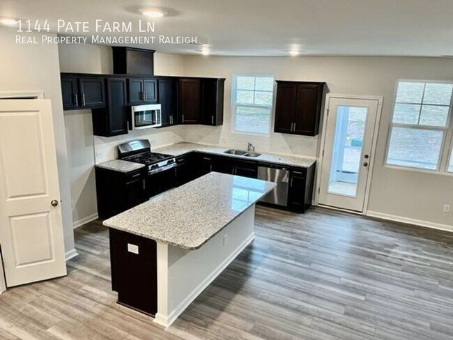 Foto del edificio - 1144 Pate Farm Ln