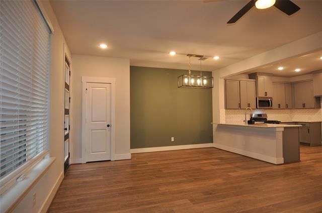 Foto del edificio - 9020 Brook Hill Ln