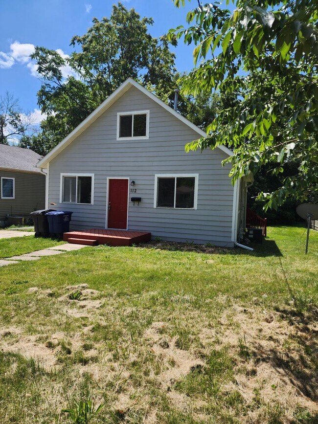 Foto del edificio - 2 Bed and 2 Bath Home