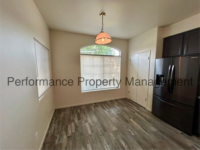 Foto del edificio - Gorgeous 3 Bed/2 Bath + Office Smart Home ...