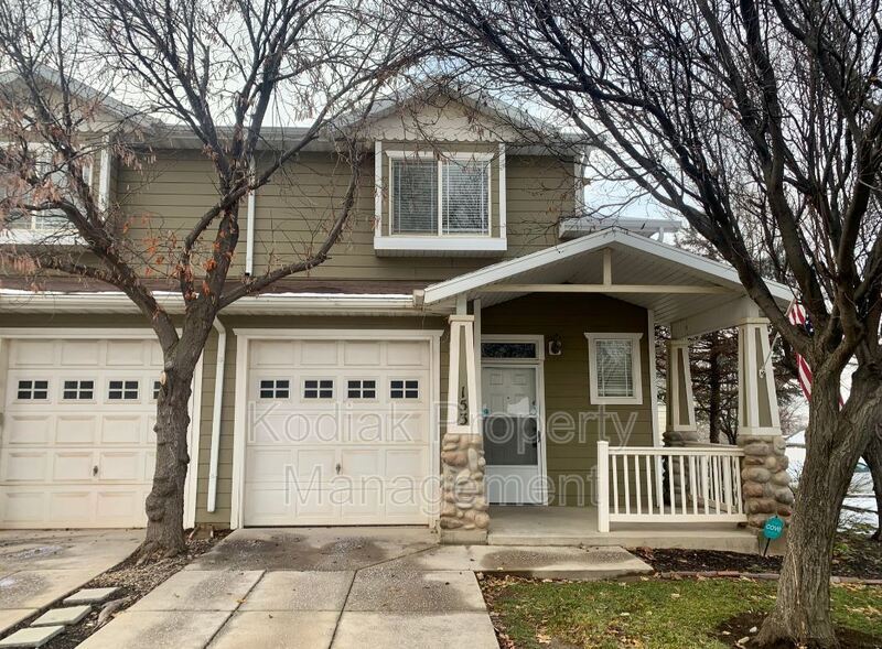 Primary Photo - 153 N Bamberger Rd E