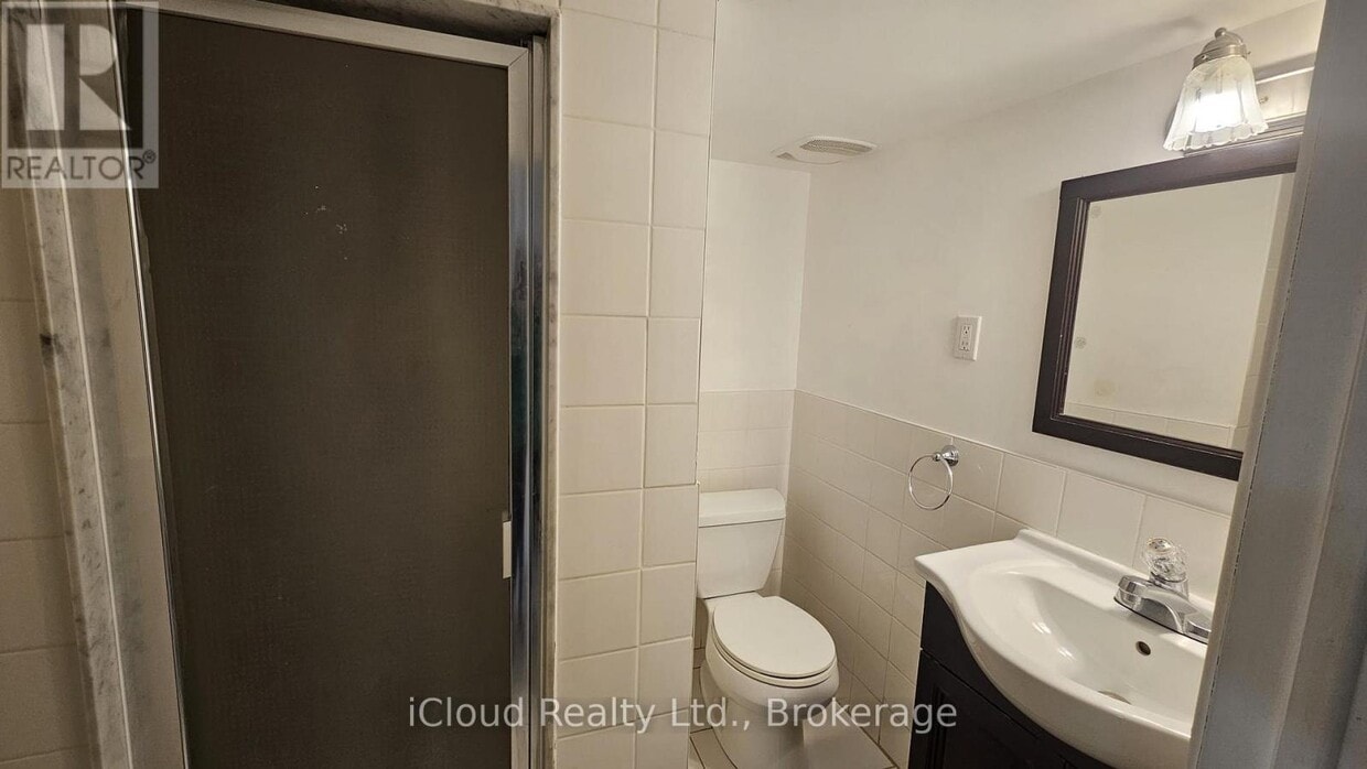 Building Photo - 1393 Birchmount Rd