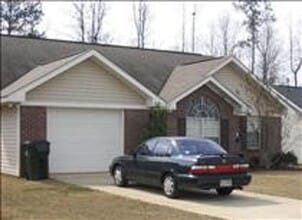 Building Photo - 1011 Pleasant Ave