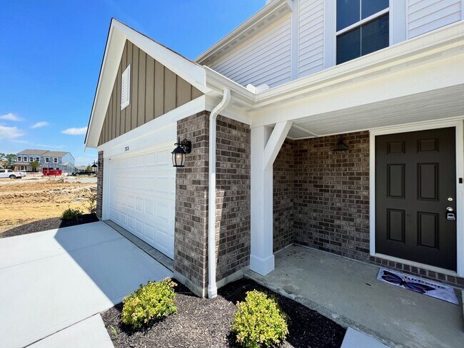 Building Photo - 7876 Ellington Ct