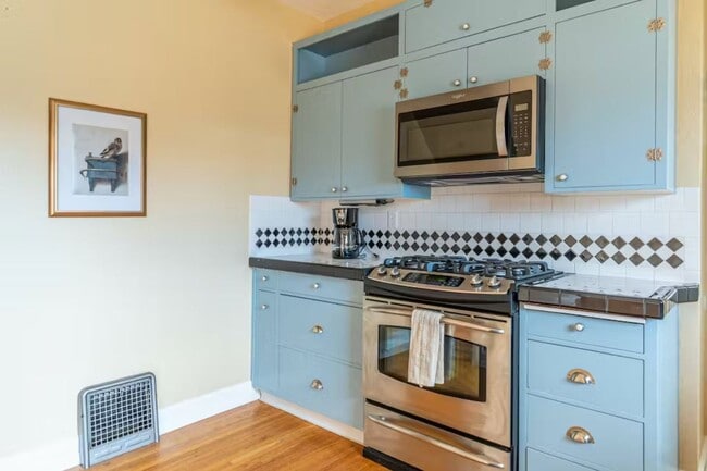 Building Photo - Beautiful 4 Bedroom Rental in Prime East Kalispell Location