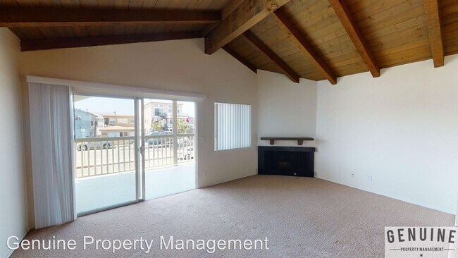 Building Photo - 906 W Balboa Blvd
