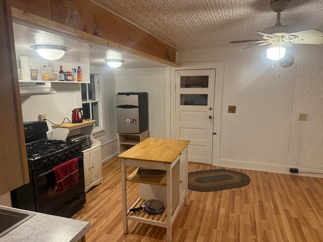 Foto del edificio - 1715 Co Rd 11