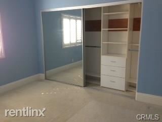 Foto principal - 27087 Ironwood Dr