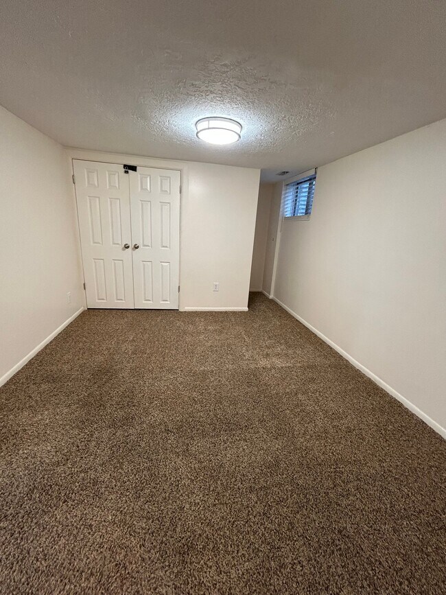 Foto del edificio - 722 East Side Dr