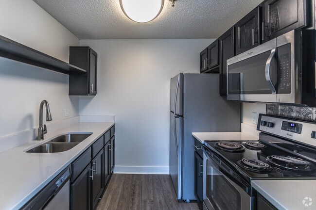 Interior Photo - Gayoso House & Pembroke Square