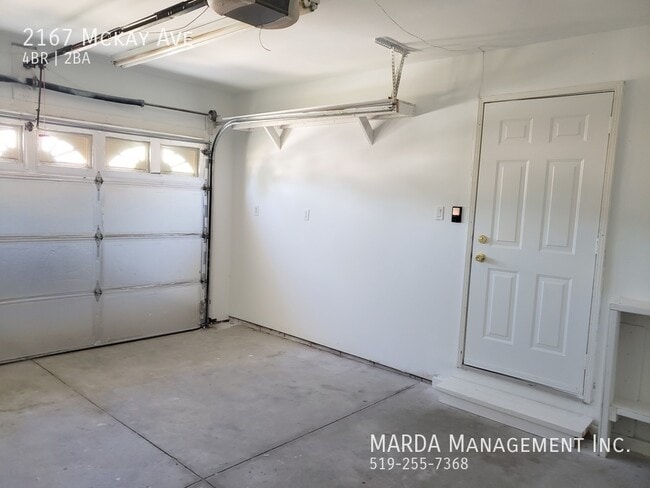 Building Photo - CHARMING RANCH 4 BED/2BATH - SOUTH CAMERON - PLUS UTILITIES!