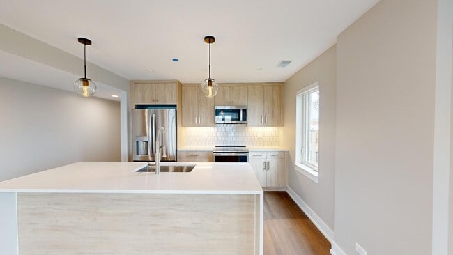 Building Photo - 550 Sheridan Square