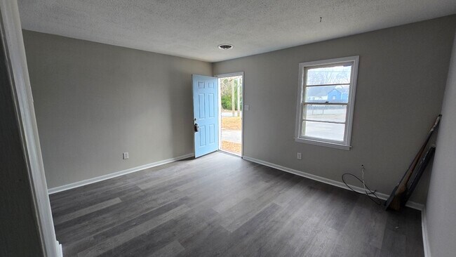 Foto del edificio - 214 N Discovery St