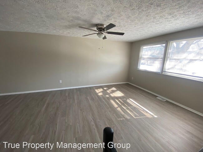 Building Photo - 3 br, 1.5 bath House - 10316 Woodhaven Circle