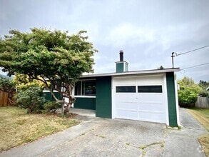 Building Photo - 1245 Chester Ave