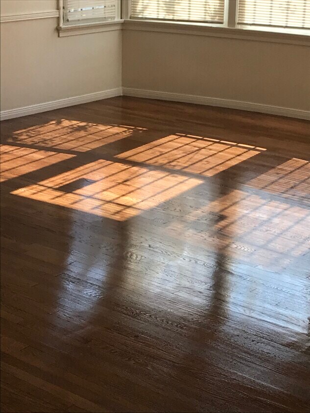 Primary Photo - 1803 W 36th St