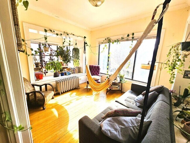 Foto del edificio - 1224 W Farwell Ave