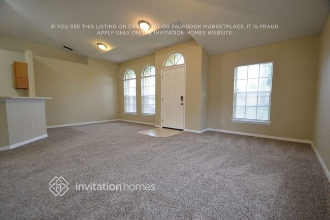 Foto del edificio - 7641 Pine Nest Ct