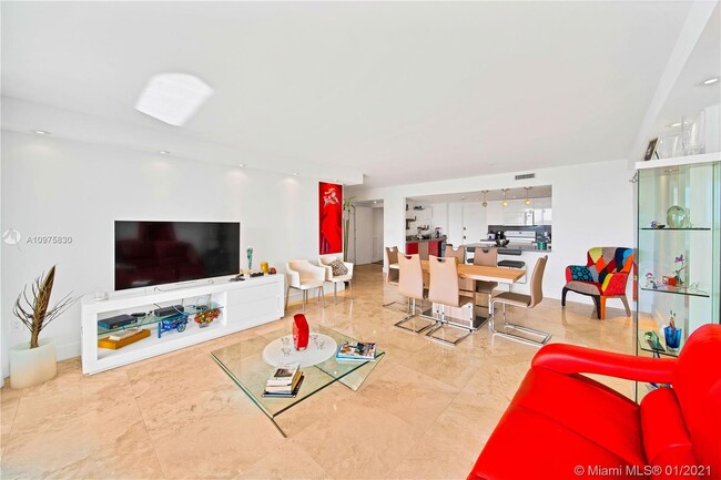 Building Photo - 155 Ocean Ln Dr