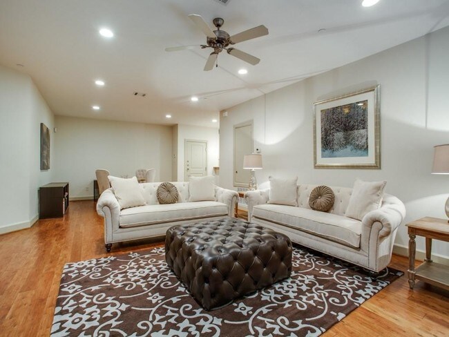 Foto del edificio - 3116 Rosedale Ave