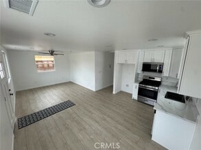 Building Photo - 4748 Garrick Ave