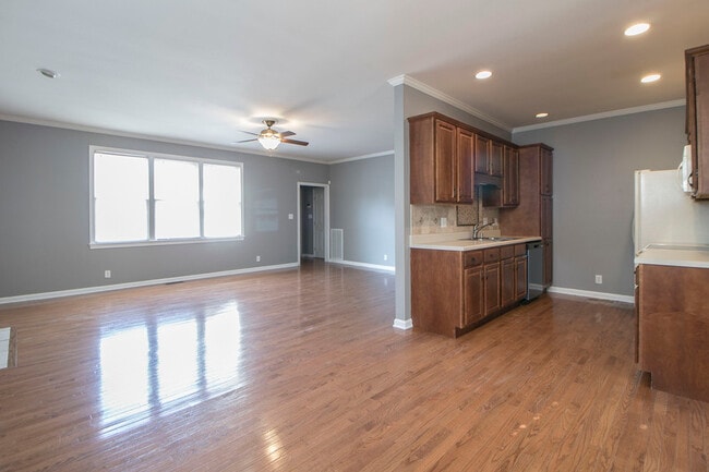 Foto del edificio - 702 Mt Vernon Dr