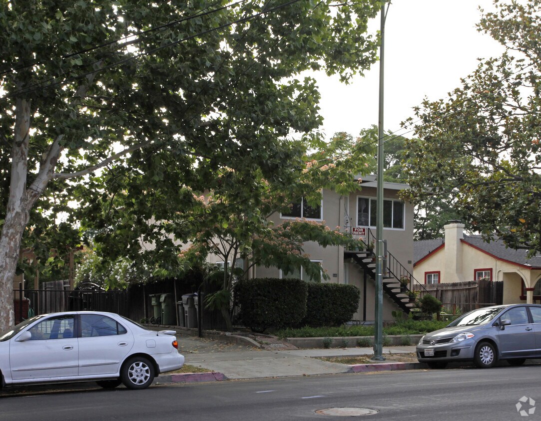 Building Photo - 640 S 11th St