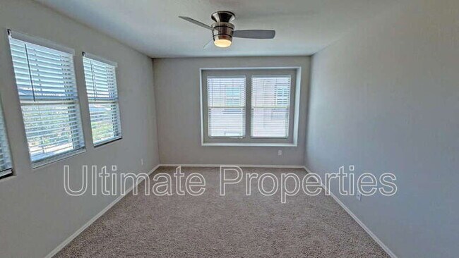Foto del edificio - 11694 N 166th Dr
