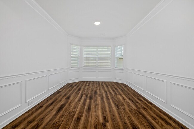 Foto del edificio - Spacious 5 Bedroom 3 Bath Home in highly sought after Walnut Creek!