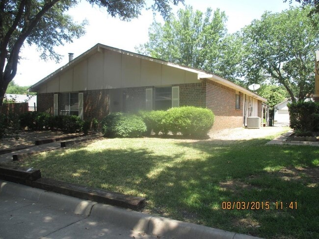 3-Bedroom Home in Garland - 3-Bedroom Home in Garland