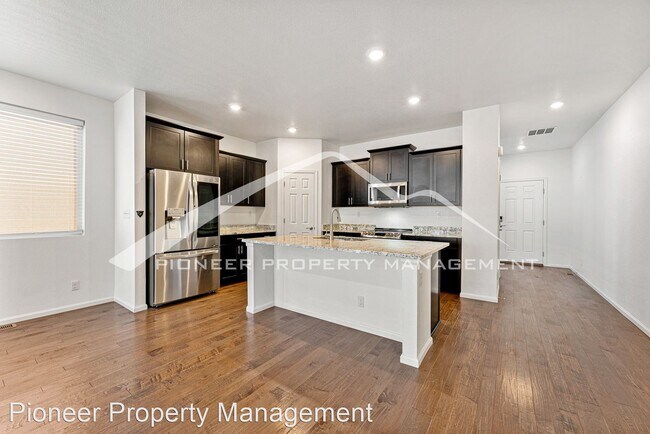 Foto del edificio - 3 br, 2 bath House - 462 S. Norfolk Ct.