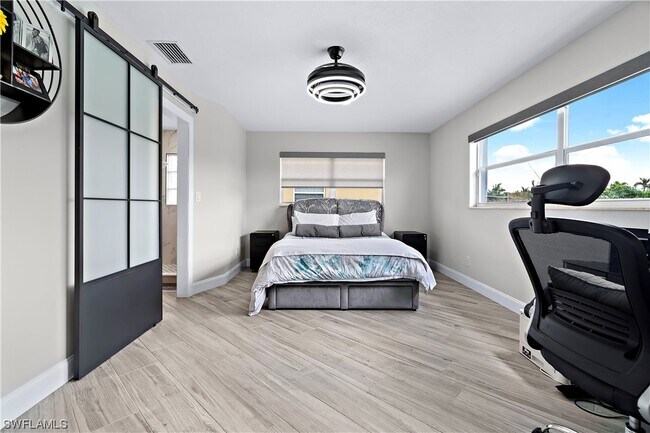 Foto del edificio - 3105 SE 16th Pl