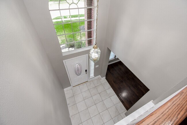 Foto del edificio - 6318 Faulkner Ridge Dr