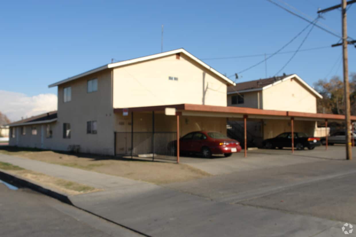 Building Photo - 221-223 NW 3rd Ave