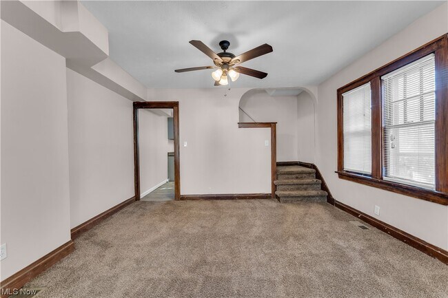 Foto del edificio - 1348 E Erie Ave