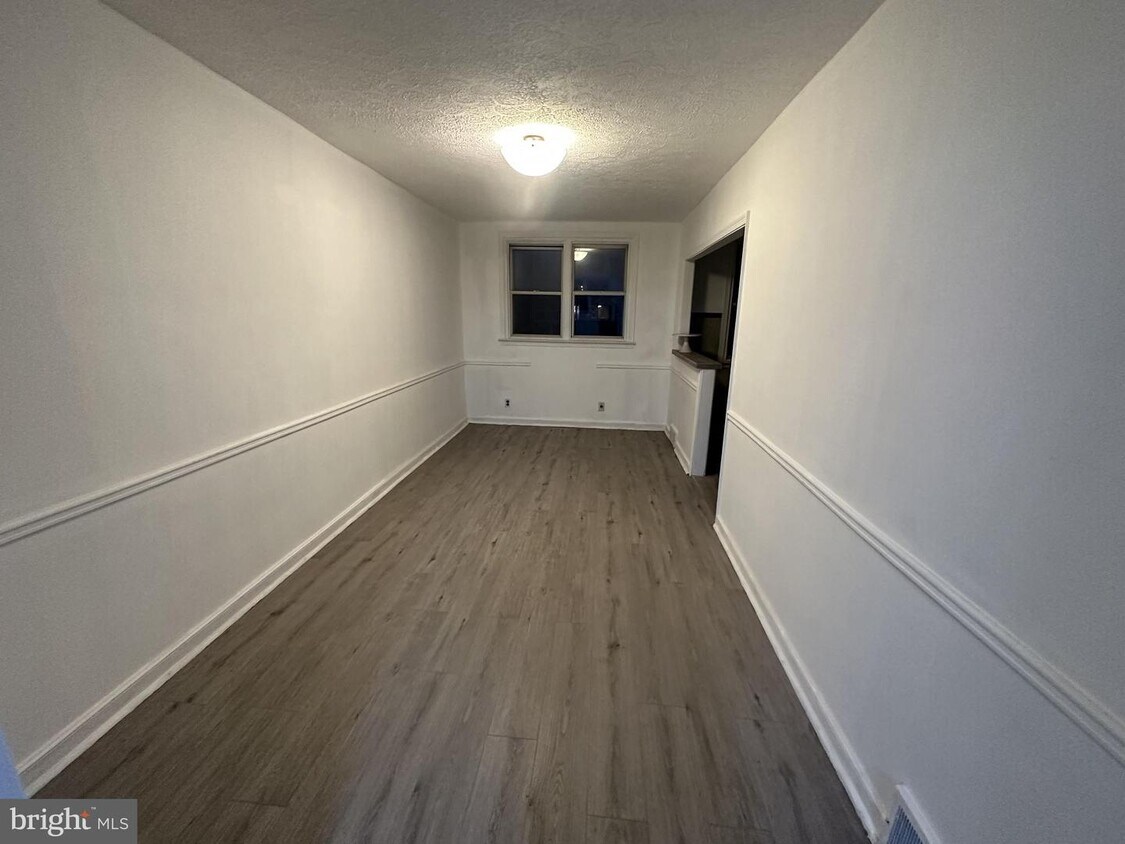 Foto principal - 2107 Brighton St