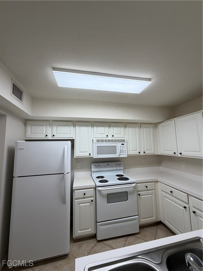 Building Photo - 4121 Residence Drive