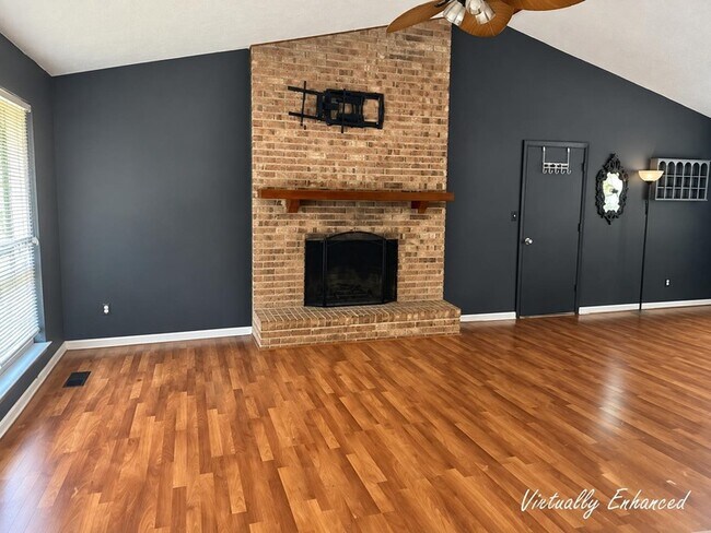 Building Photo - 394 Castleton Cir